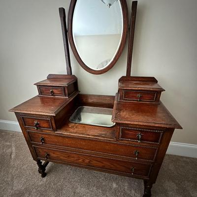 antique vanity