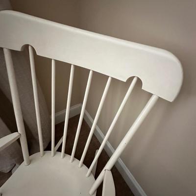white vintge rocking chair