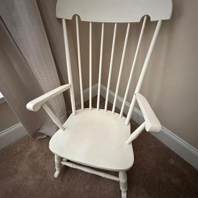 white vintge rocking chair