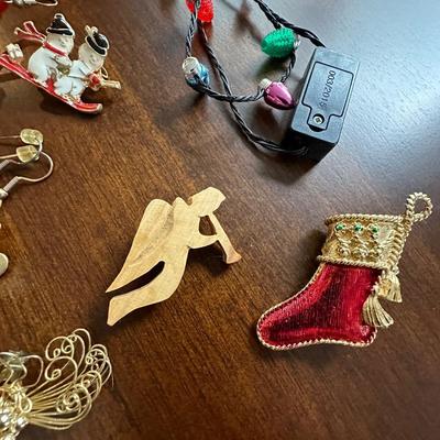 christmas costume jewely lot