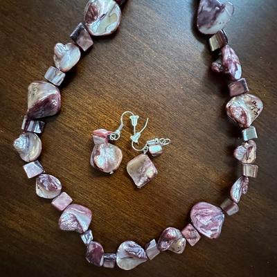 necklace/earrings costume jewelry lot
