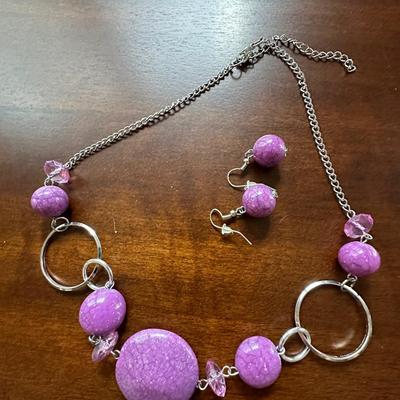 necklace/earrings costume jewelry lot