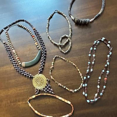 costume jewelry necklace lot