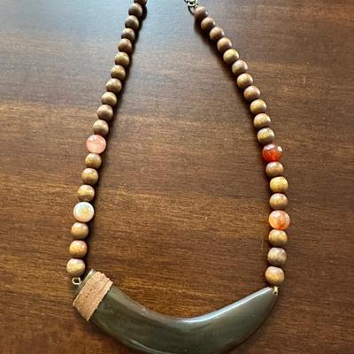 costume jewelry necklace lot