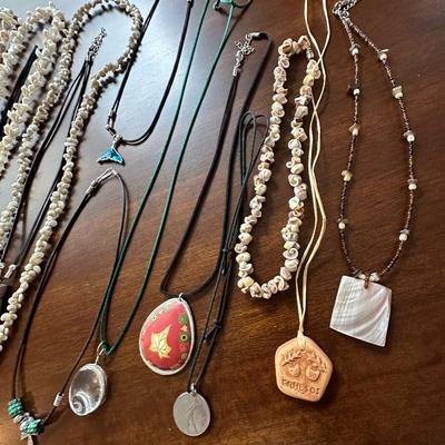 costume jewelry necklace lot
