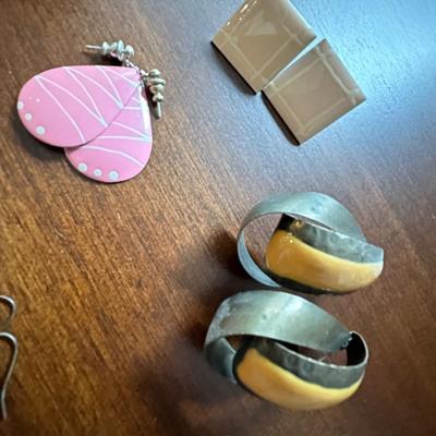 costume jewelry earring lot