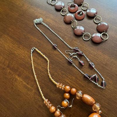 neckalce/earring lot