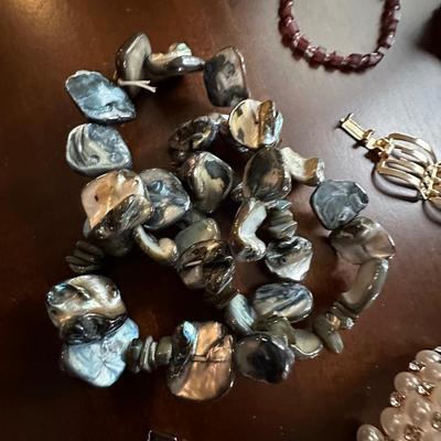 costume jewelry lot