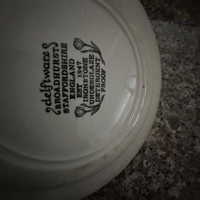 blue/white stoneware lot