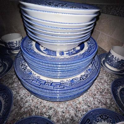 blue/white stoneware lot