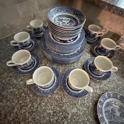 blue/white stoneware lot