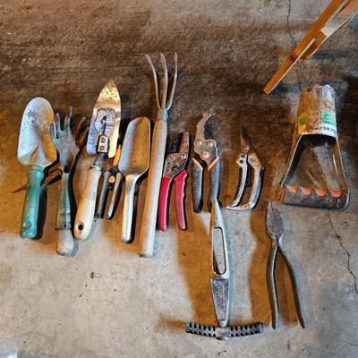 Gardening Tools & Accessories (LG-JS)