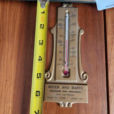 Lot of Vanity and Collectables