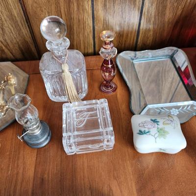 Lot of Vanity and Collectables