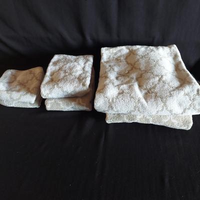 Bath Towels (UO-BBL)