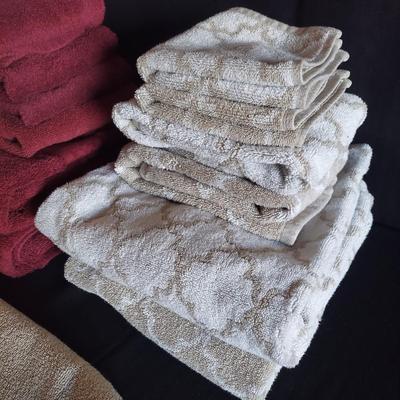 Bath Towels (UO-BBL)