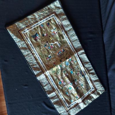 East Asian Style Decor (LR-BBL)