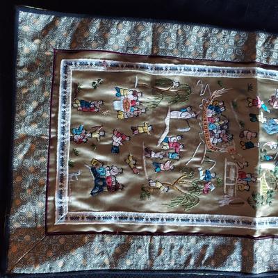 East Asian Style Decor (LR-BBL)