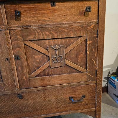 Quarter-Sawn Oak Buffet/Storage Cabinet (LG-JS)