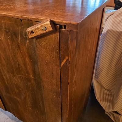 Quarter-Sawn Oak Buffet/Storage Cabinet (LG-JS)