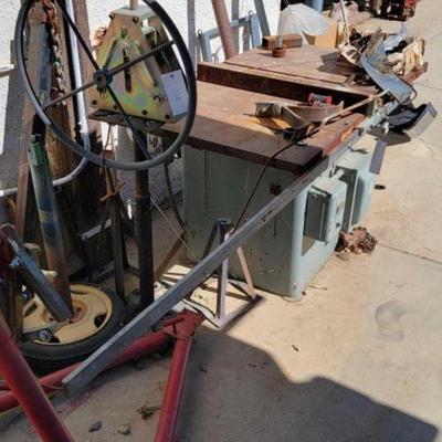 #1104 â€¢ Davis & Wells Table Saw
