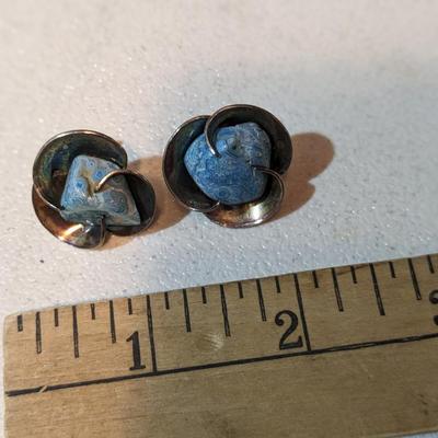 Beautiful Sterling and Dyed Agate Stone