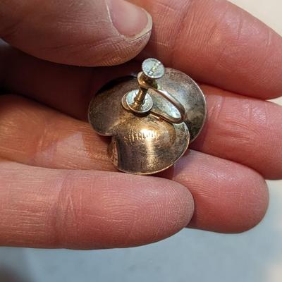 Beautiful Sterling and Dyed Agate Stone