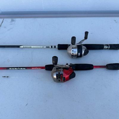 2 FISHING POLES WITH CLOSED FACE REELS