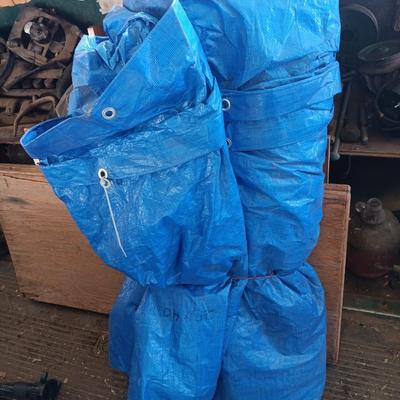 25x40 Blue Tarp with metal grommets