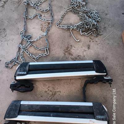 Colorado I-70 kit - Snow chains and Thule Ski rack