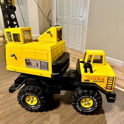 Vintage 80â€™s Tonka Turbo Diesel XMB-975 Clam Bucket Crane Truck