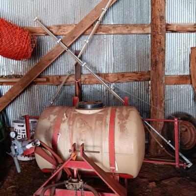 Wheelers Field Sprayer