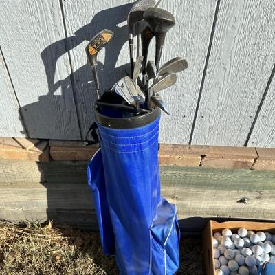 MIXED SET OF GOLF CLUBS, BAG AND MANY GOLF BALLS