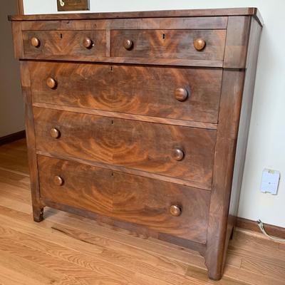 Crotch Mahogany Style Chest of Drawers (MB-KW)