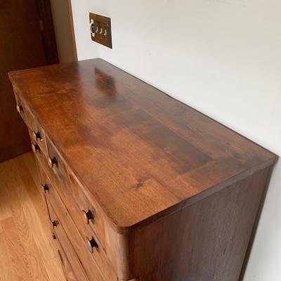 Crotch Mahogany Style Chest of Drawers (MB-KW)