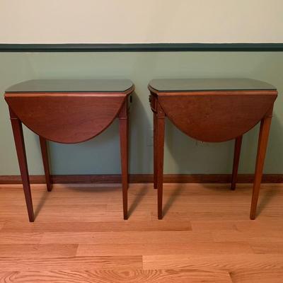 Two Federal Style Mahogany Side Tables (UO-KW)