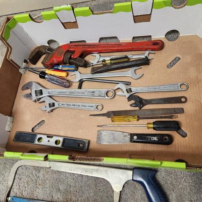 Large Tool Lot Ridgid E-18 Blue Point, Craftsman, Screw drivers, Extension cord and more