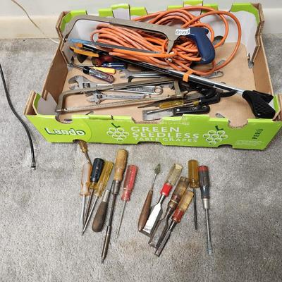 Large Tool Lot Ridgid E-18 Blue Point, Craftsman, Screw drivers, Extension cord and more