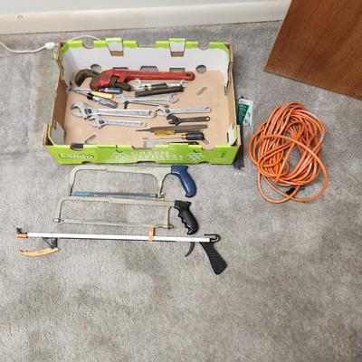 Large Tool Lot Ridgid E-18 Blue Point, Craftsman, Screw drivers, Extension cord and more