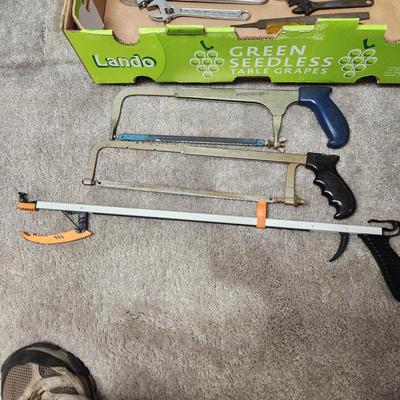 Large Tool Lot Ridgid E-18 Blue Point, Craftsman, Screw drivers, Extension cord and more
