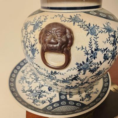 Vintage Blue & White Porcelain Floral Temple Ginger Jar Vase w plate