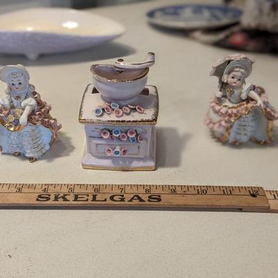 Vintage Collection of 4 (ck all photos) Lefton Porcelain Figurines