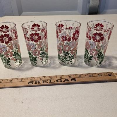 Set of Cute Vintage Juice Glasses