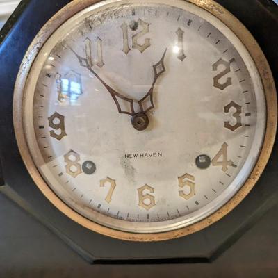 1920's New Haven 8-Day Tambour Mahogany Mantle Clock - Antique Key Driven Clock