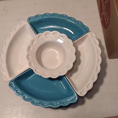 NIB! MCM Doranne of California Turquoise and White Lazy Susan Serving Tray