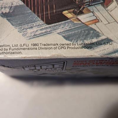 Vintage 1980 STAR WARS EMPIRE STRIKES BACK LUKE SKYWALKER'S SNOWSPEEDER MODEL