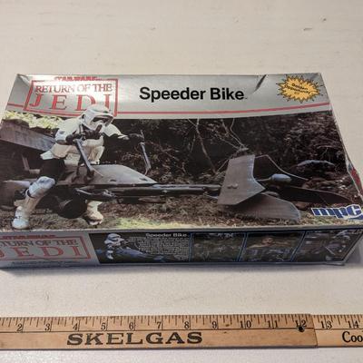 Star Wars Return of the Jedi Speeder Bike Model Kit, Complete