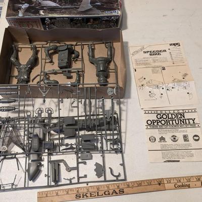 Star Wars Return of the Jedi Speeder Bike Model Kit, Complete
