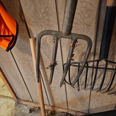 Assorted Yard/Garden Tools & More (G1-JS)