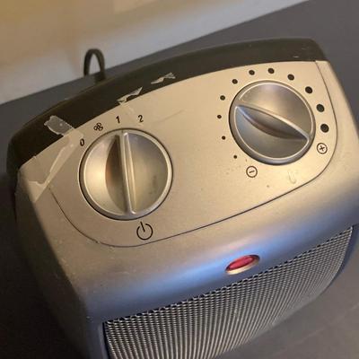 Honeywell HEPA Air Cleaner & Lasko Ceramic Heater (LG-HS)